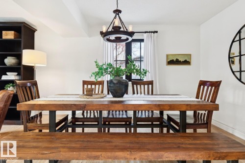 15504 Rio Terrace Drive, Edmonton, AB - Indoor Photo Showing Dining Room