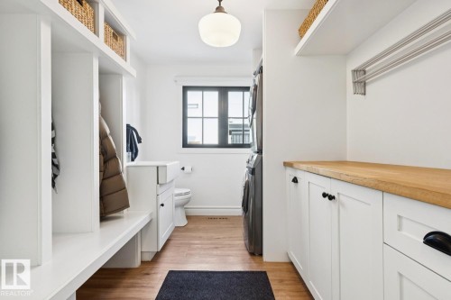 15504 Rio Terrace Drive, Edmonton, AB - Indoor Photo Showing Other Room