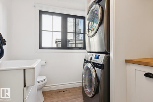 15504 Rio Terrace Drive, Edmonton, AB - Indoor Photo Showing Laundry Room