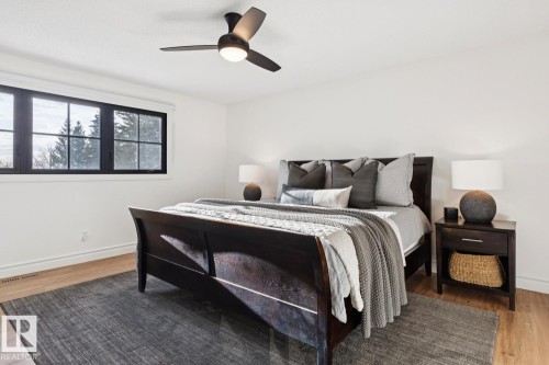 15504 Rio Terrace Drive, Edmonton, AB - Indoor Photo Showing Bedroom
