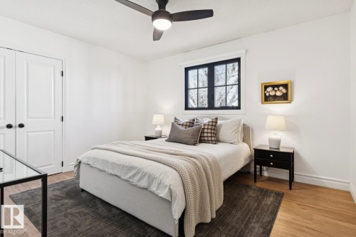 15504 Rio Terrace Drive, Edmonton, AB - Indoor Photo Showing Bedroom