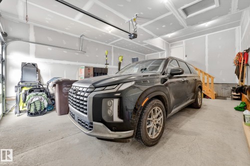 View of garage - 74 Royal Street, St. Albert, AB - Indoor Photo Showing Garage