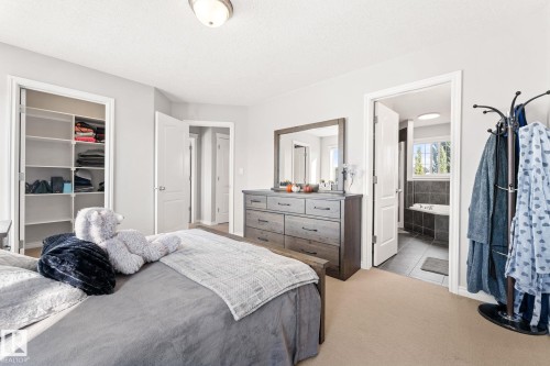 10655 181 Avenue, Edmonton, AB - Indoor Photo Showing Bedroom
