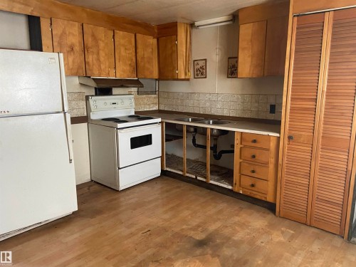 4914 50St, Colinton, AB 