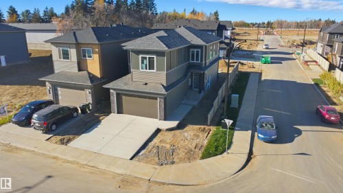 1558 Siskin Link Link, Edmonton, AB - Outdoor