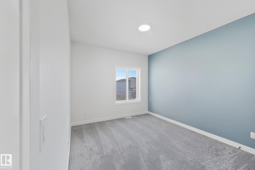 1558 Siskin Link Link, Edmonton, AB - Indoor Photo Showing Other Room