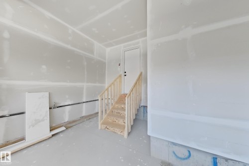 1558 Siskin Link Link, Edmonton, AB - Indoor Photo Showing Other Room