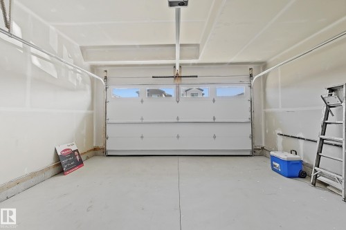 1558 Siskin Link Link, Edmonton, AB - Indoor Photo Showing Garage