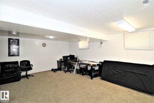 12111 137 Avenue, Edmonton, AB - Indoor