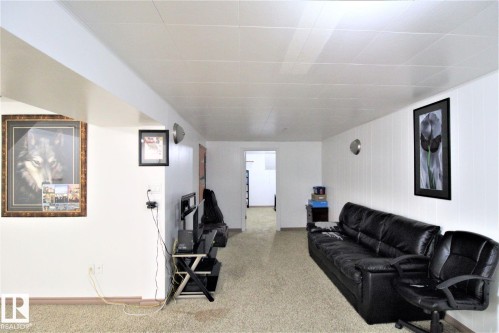 12111 137 Avenue, Edmonton, AB - Indoor