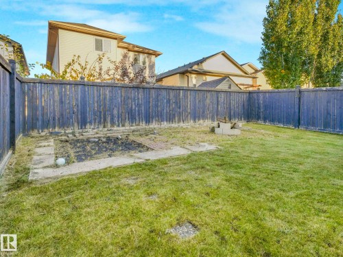View of fenced backyard - 3239 21 Street, Edmonton, AB - Outdoor