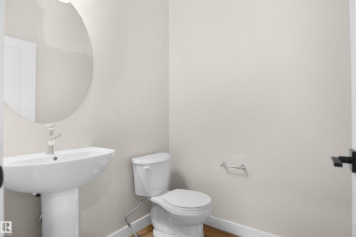 17518 5A Street, Edmonton, AB - Indoor Photo Showing Bathroom