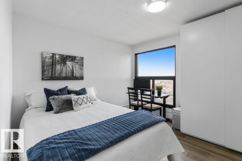 802 8220 Jasper Avenue, Edmonton, AB - Indoor Photo Showing Bedroom