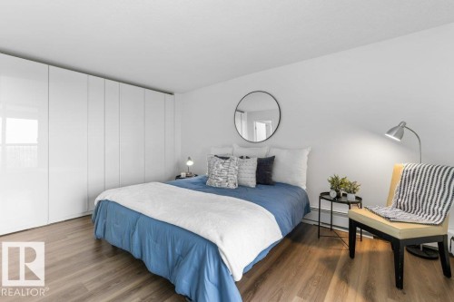 802 8220 Jasper Avenue, Edmonton, AB - Indoor Photo Showing Bedroom