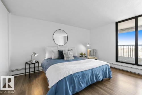 802 8220 Jasper Avenue, Edmonton, AB - Indoor Photo Showing Bedroom