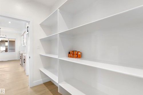 60 Meadowgrove Landing, Spruce Grove, AB - Indoor With Storage