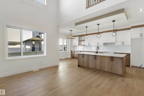 60 Meadowgrove Landing, Spruce Grove, AB - Indoor Photo Showing Kitchen With Upgraded Kitchen