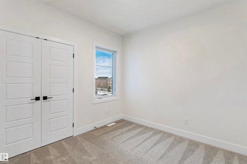 60 Meadowgrove Landing, Spruce Grove, AB - Indoor Photo Showing Other Room