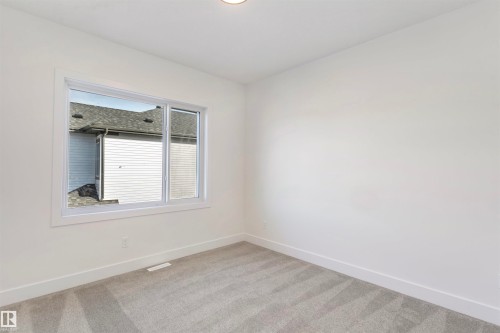 60 Meadowgrove Landing, Spruce Grove, AB - Indoor Photo Showing Other Room