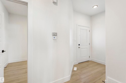 60 Meadowgrove Landing, Spruce Grove, AB - Indoor Photo Showing Other Room