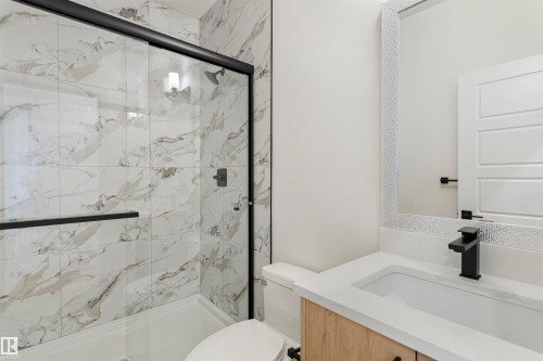 60 Meadowgrove Landing, Spruce Grove, AB - Indoor Photo Showing Bathroom