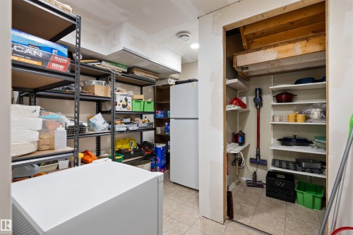 35 Stanley Drive, St. Albert, AB - Indoor