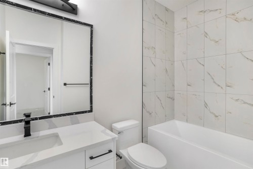 58 Meadowgrove Landing, Spruce Grove, AB - Indoor Photo Showing Bathroom