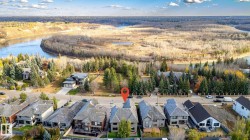 4810 DONSDALE Drive  Edmonton, AB T6M 2N2