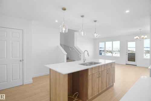 624 176 Avenue, Edmonton, AB - Indoor Photo Showing Kitchen With Double Sink With Upgraded Kitchen
