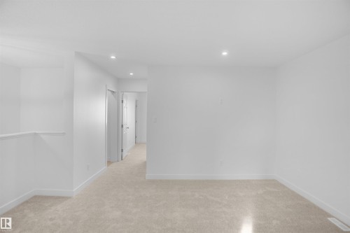 624 176 Avenue, Edmonton, AB - Indoor Photo Showing Other Room