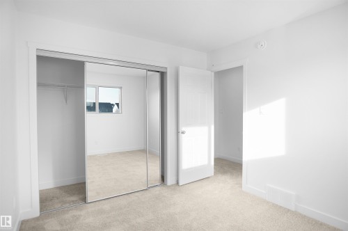 624 176 Avenue, Edmonton, AB - Indoor Photo Showing Other Room