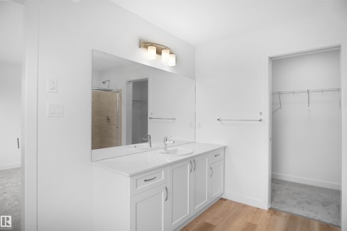 4 Ellis Link, Spruce Grove, AB - Indoor Photo Showing Bathroom