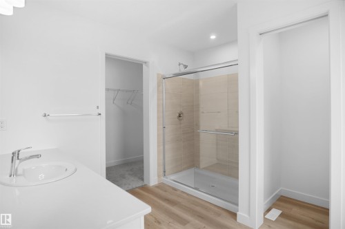 4 Ellis Link, Spruce Grove, AB - Indoor Photo Showing Bathroom