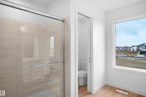 4 Ellis Link, Spruce Grove, AB - Indoor Photo Showing Bathroom