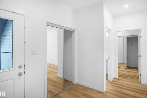 4 Ellis Link, Spruce Grove, AB - Indoor Photo Showing Other Room