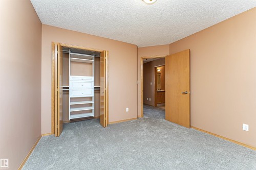24 211 Blackburn Drive E, Edmonton, AB - Indoor Photo Showing Other Room