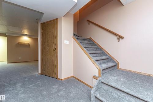 24 211 Blackburn Drive E, Edmonton, AB - Indoor Photo Showing Other Room