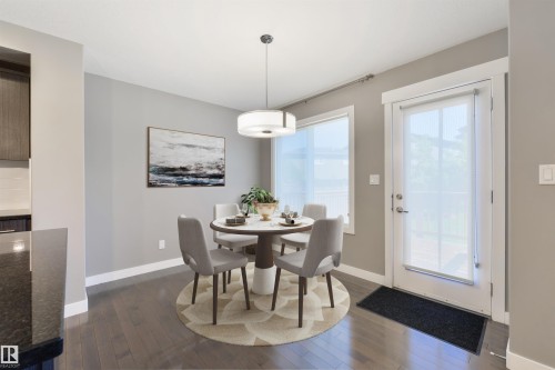 2328 Ware Crescent, Edmonton, AB - Indoor Photo Showing Dining Room