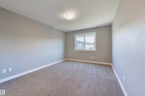 2328 Ware Crescent, Edmonton, AB - Indoor Photo Showing Other Room