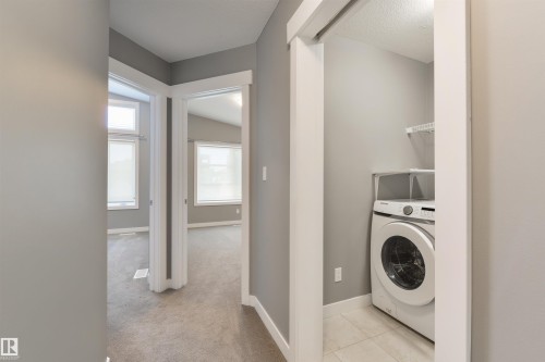 2328 Ware Crescent, Edmonton, AB - Indoor Photo Showing Laundry Room