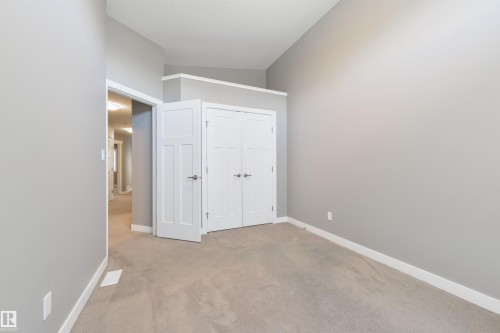 2328 Ware Crescent, Edmonton, AB - Indoor Photo Showing Other Room