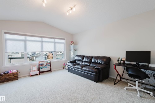 20741 98A Avenue, Edmonton, AB - Indoor