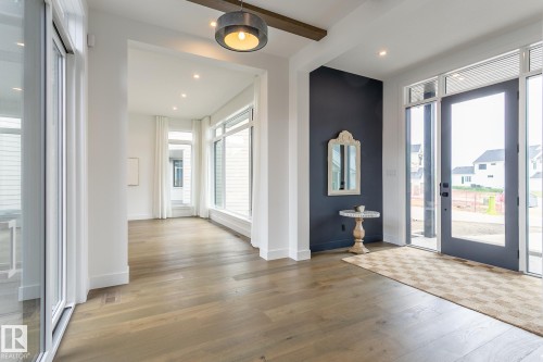152 Hays Ridge Boulevard, Edmonton, AB - Indoor Photo Showing Other Room