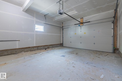26 Blackbird Bend, Fort Saskatchewan, AB - Indoor Photo Showing Garage