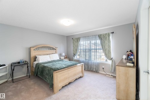 6319 167A Avenue, Edmonton, AB - Indoor Photo Showing Bedroom