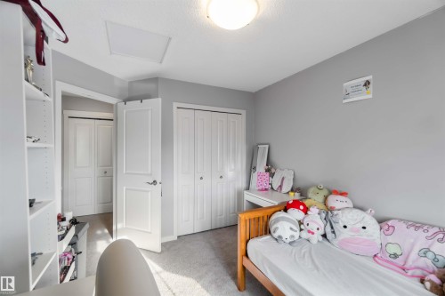 6319 167A Avenue, Edmonton, AB - Indoor Photo Showing Bedroom