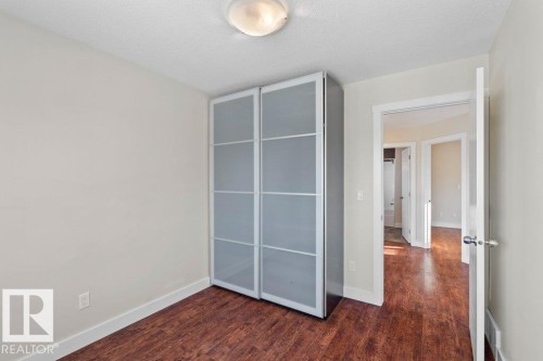 9614 120 Avenue, Edmonton, AB - Indoor Photo Showing Other Room
