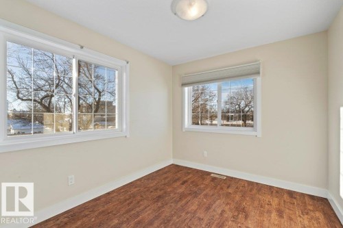 9614 120 Avenue, Edmonton, AB - Indoor Photo Showing Other Room
