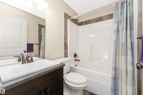 1904 118 Street, Edmonton, AB - Indoor Photo Showing Bathroom