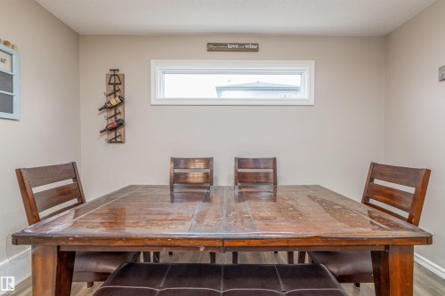 816 35 Avenue, Edmonton, AB - Indoor Photo Showing Dining Room
